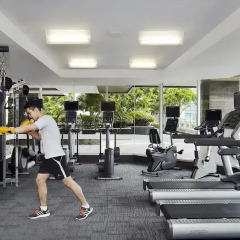 Апартаменты Sathorn Vista - Marriott Executive Apartments Бангкок фитнесс-зал фото 4