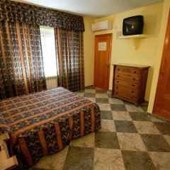 Отель Hostal Puerta de Monfragüe комната для гостей фото 5