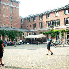 Liège Youth Hostel спортивное сооружение