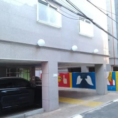 Отель Hongdae Family Housetel 2 парковка