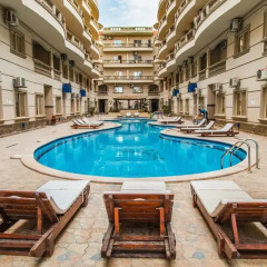 Отель Nour Plaza Hurghada бассейн