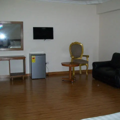 Ampomaah Hotel комната для гостей фото 5