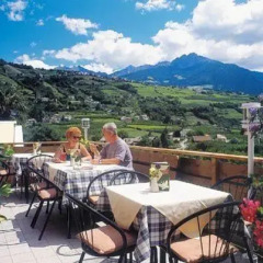 Hotel Ultenerhof Лагундо питание