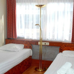Отель Budget Hostel Bargain Toko Нидерланды, Амстердам - отзывы, цены и фото номеров - забронировать отель Budget Hostel Bargain Toko онлайн детские мероприятия