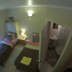 Отель Peniche Surf Lodge Пениче комната для гостей фото 5
