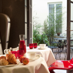 Hotel Le Petit Paris Париж в номере