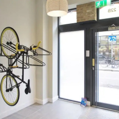 Отель Superb Spitalfields Home E1 фитнесс-зал