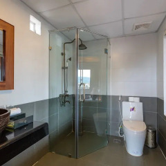 Saparis Hotel ванная