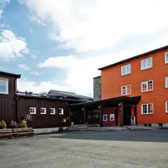 Отель Roros Hotell парковка