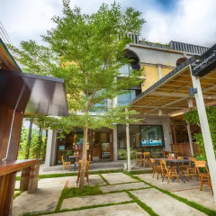Отель Pine House