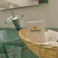 Randekhi Royal Hotel - Gold Wing ванная