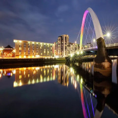 Отель The Heights - River and City View