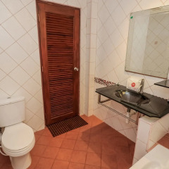 Отель Nida Rooms Patong Pier Palace ванная