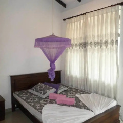 Отель Vista Rooms Romana Rest Шри-Ланка, Катарагама - отзывы, цены и фото номеров - забронировать отель Vista Rooms Romana Rest онлайн комната для гостей фото 5