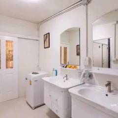 Mana Hostel Бангкок ванная