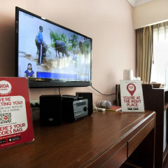 Отель Nida Rooms Silom Soi 12 Planet Бангкок интерьер отеля