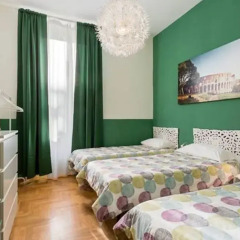 Апартаменты Colosseo Rome Apartments сейф в номере