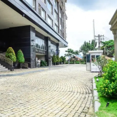 Апартаменты Cantavil Hoan Cau Apartment парковка