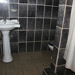 Отель Jacaranda Suites Нигерия, Калабар - отзывы, цены и фото номеров - забронировать отель Jacaranda Suites онлайн ванная фото 2