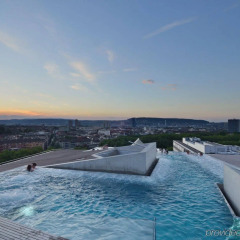 B2 Boutique Hotel + Spa бассейн