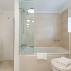 Отель Lux London Cromwell Road ванная фото 2