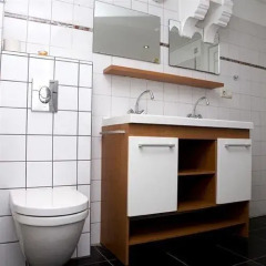 Отель Group Apartment Museum Square Нидерланды, Амстердам - отзывы, цены и фото номеров - забронировать отель Group Apartment Museum Square онлайн ванная фото 2