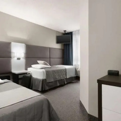 Отель Travelodge Hotel by Wyndham Montreal Centre Канада, Монреаль - отзывы, цены и фото номеров - забронировать отель Travelodge Hotel by Wyndham Montreal Centre онлайн удобства в номере