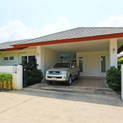 Отель Rossawan Pool Villa парковка