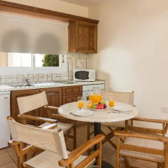 Отель Avanti Holiday Village в номере