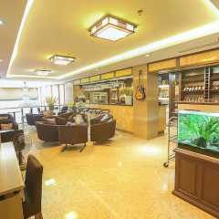 Skylark Hotel развлечения