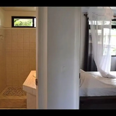 Отель Faré Mokalei by Tahiti Homes сейф в номере