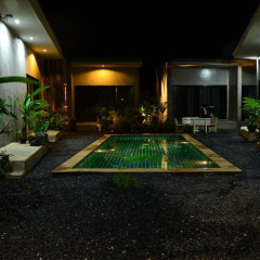 Отель BK Boutique Resort бассейн