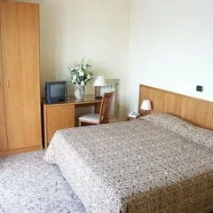 Hotel Holidays Торре-дель-Греко комната для гостей