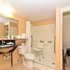 Отель Quality Inn & Suites New York Avenue спа