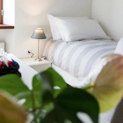 Отель La Ripa Hostel Италия, Альбино - отзывы, цены и фото номеров - забронировать отель La Ripa Hostel онлайн комната для гостей