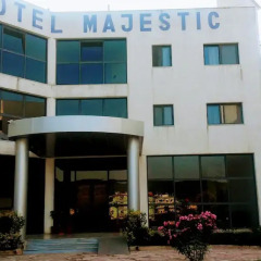 Отель Majestic Албания, Ксамил - отзывы, цены и фото номеров - забронировать отель Majestic онлайн парковка