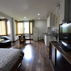 Апартаменты 101 Sukhumvit 22 Service Apartment Бангкок комната для гостей фото 4