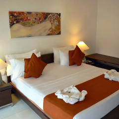 Rockwell Colombo Hotel сейф в номере