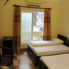 Phong Lan Hotel Ханой сейф в номере