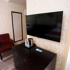 Отель Best Western Plus Montreal Downtown- Hotel Europa Канада, Монреаль - отзывы, цены и фото номеров - забронировать отель Best Western Plus Montreal Downtown- Hotel Europa онлайн удобства в номере фото 2