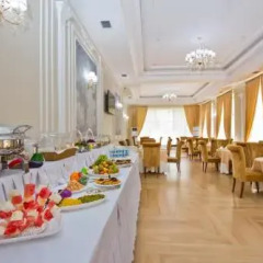 Гостиница The Plaza Almaty питание фото 2
