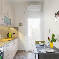 Отель Eclectic Athenian Abode в номере фото 2