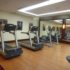 Отель Marco Polo Plaza Cebu Филиппины, Лапу-Лапу - отзывы, цены и фото номеров - забронировать отель Marco Polo Plaza Cebu онлайн фитнесс-зал фото 3