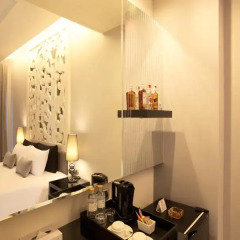 Отель Long Beach Luxury Villas сейф в номере
