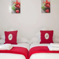 Отель Charmsuites Nou Rambla детские мероприятия фото 2