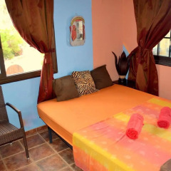 Los Amigos Hostel комната для гостей