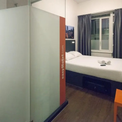 Отель easyHotel Den Haag спа фото 2