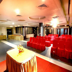 Отель OYO Rooms MG Road Raipur интерьер отеля