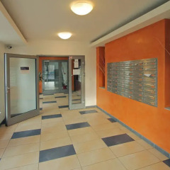 Апартаменты Cozy Studio with free parking интерьер отеля