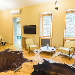 Отель Loft in Old Town спортивное сооружение